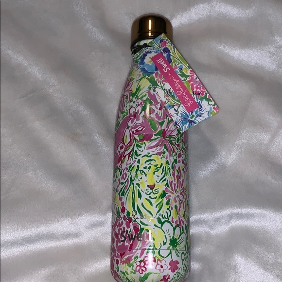 Lilly Pulitzer Accessories - Lilly Pulitzer Swell Bottle Multi In The Groves